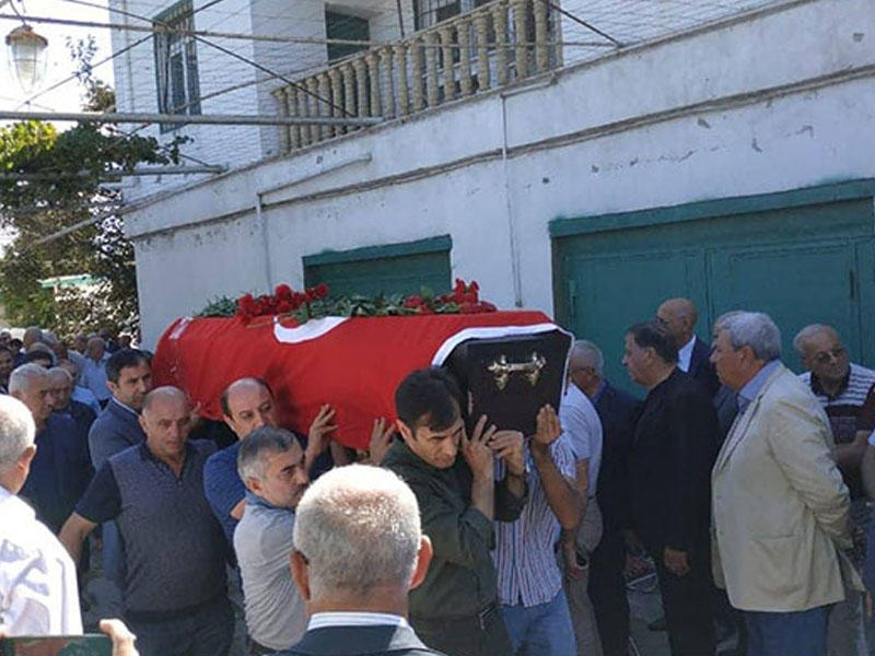 Etimad İsmayılov dəfn edildi