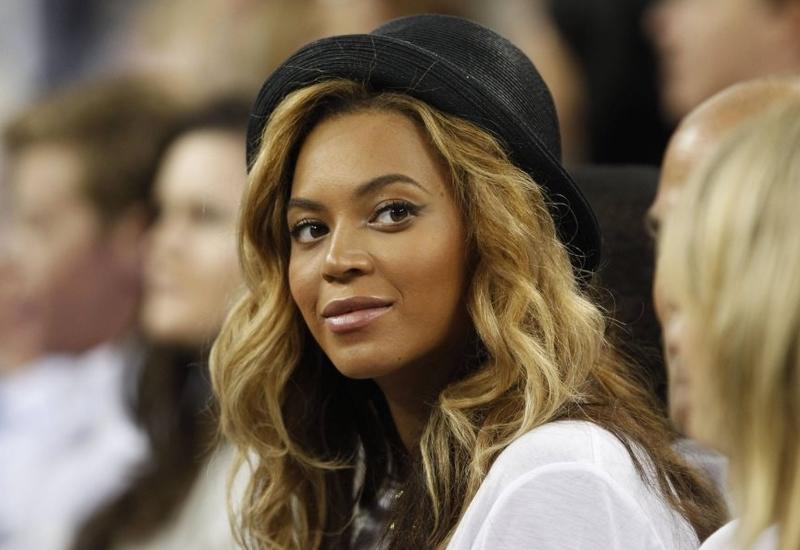 Поп-звезда с мировым именем купила дом в ипотеку