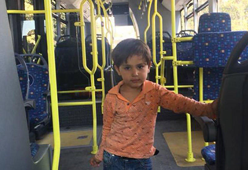 Bu uşaq valideynlərini itirib - Uşağı tanıyanlardan məlumat vermələri xahiş olunur