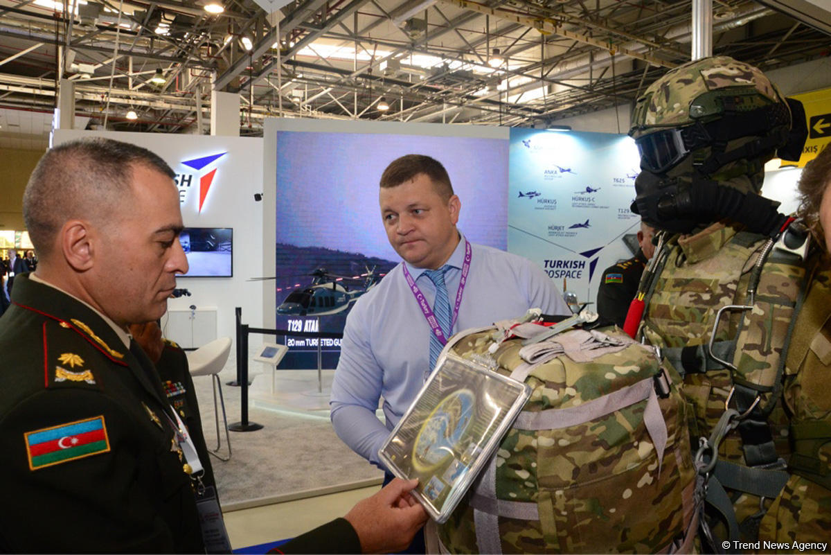 В бакинском экспоцентре открылась Азербайджанская международная оборонная выставка ADEX-2
