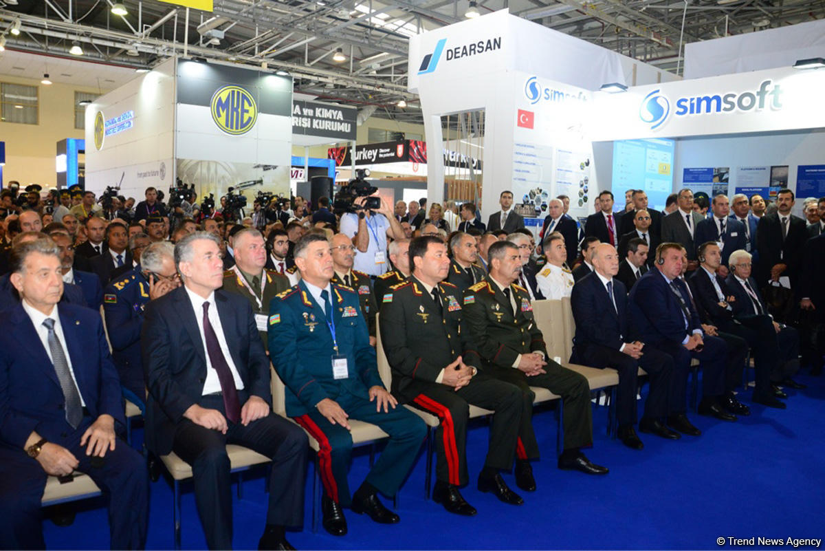 В бакинском экспоцентре открылась Азербайджанская международная оборонная выставка ADEX-2