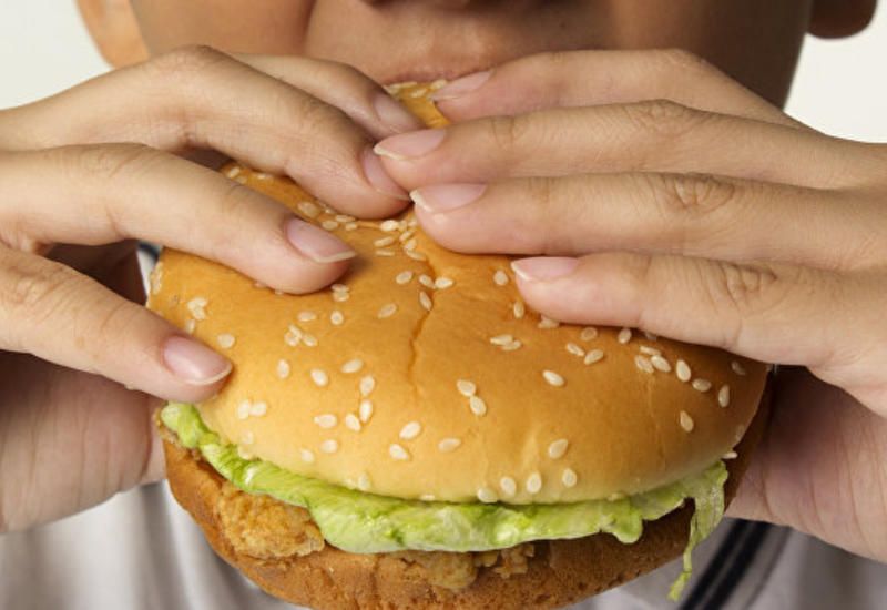 McDonald's отказался от искусственных консервантов и красителей в бургерах