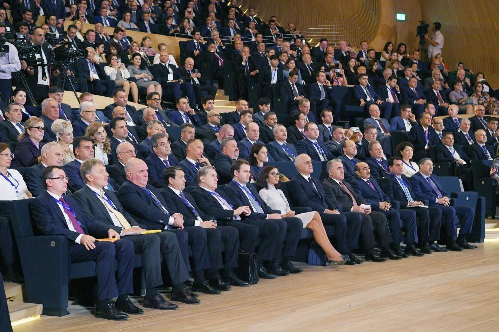 Президенты Ильхам Алиев и Владимир Путин приняли участие в церемонии официального открытия IX Азербайджано-российского межрегионального форума в Баку
