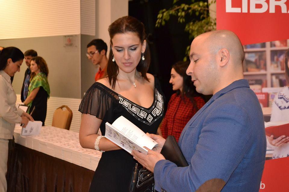 В Центре мугама состоялась презентация книги «В твоих руках»