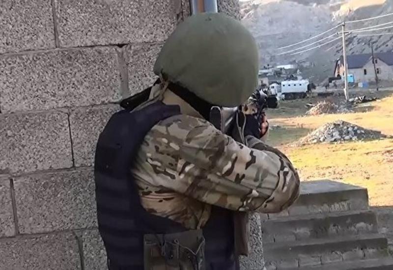 В Дагестане произошла перестрелка с боевиками, ранен полицейский