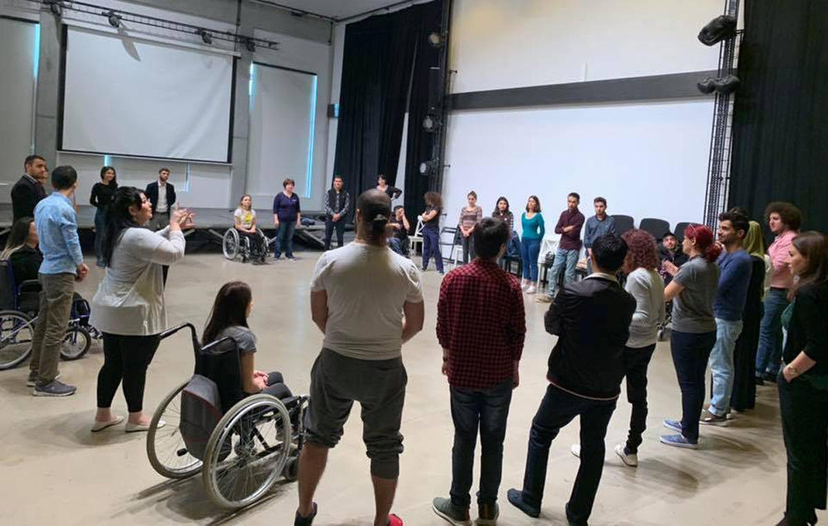British Council и YARAT реализуют проект для людей без и с ограниченными возможностями