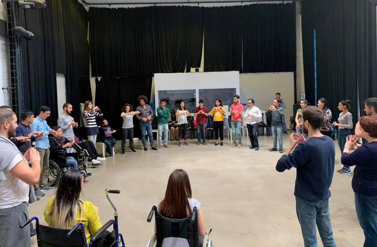 British Council и YARAT реализуют проект для людей без и с ограниченными возможностями