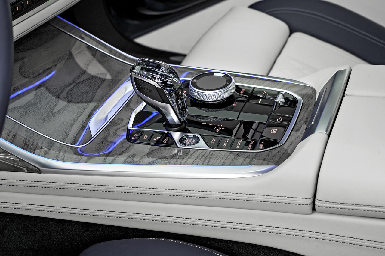 Новый внедорожник BMW X7