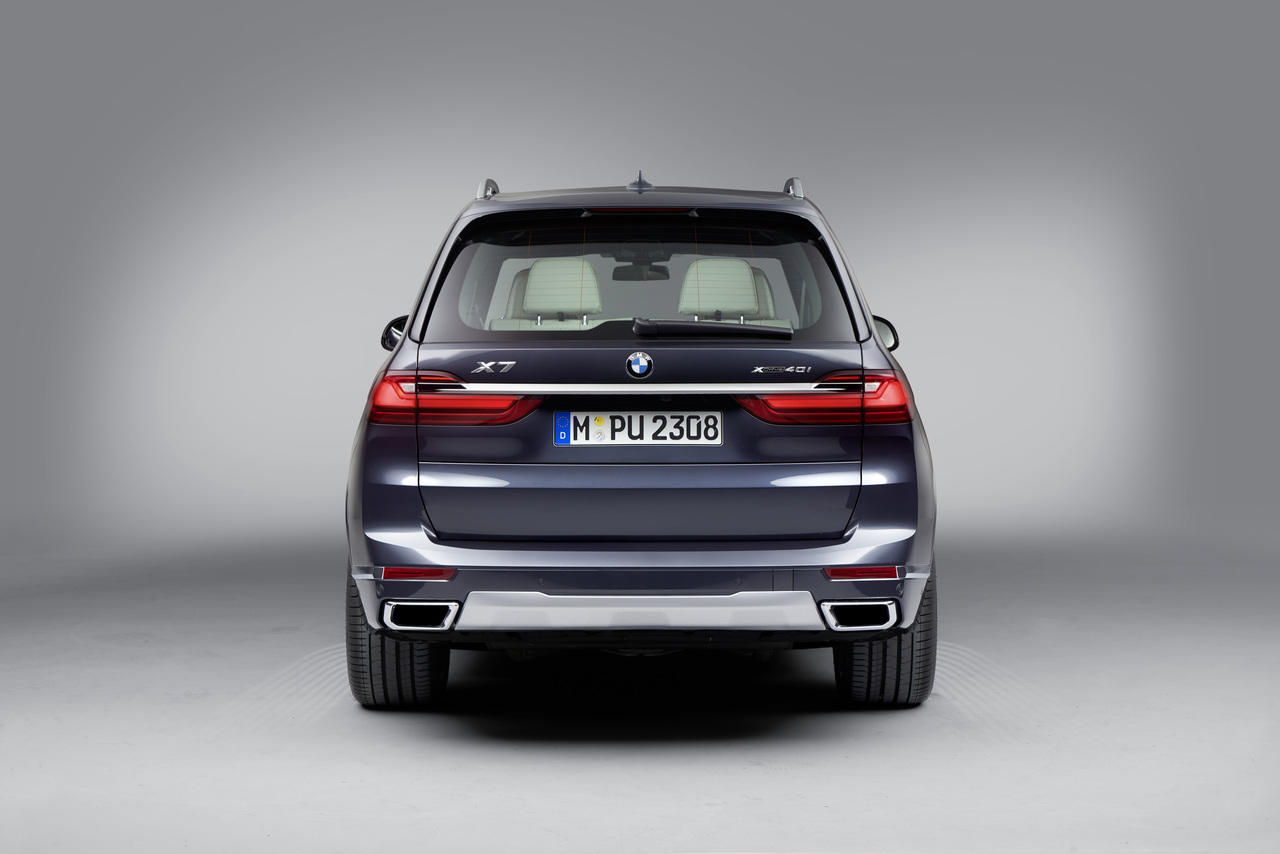 Новый внедорожник BMW X7
