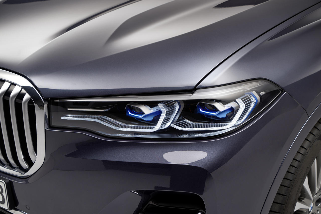 Новый внедорожник BMW X7