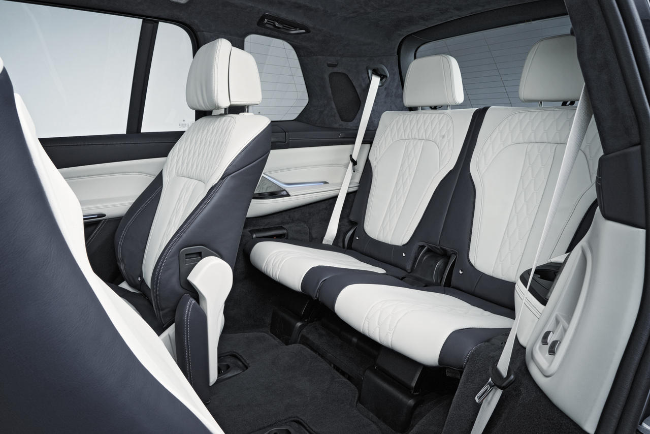 Новый внедорожник BMW X7
