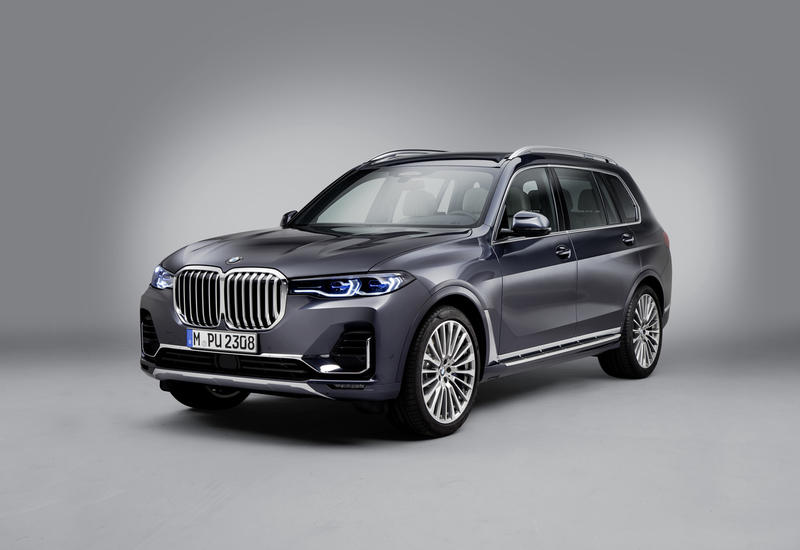 Новый внедорожник BMW X7