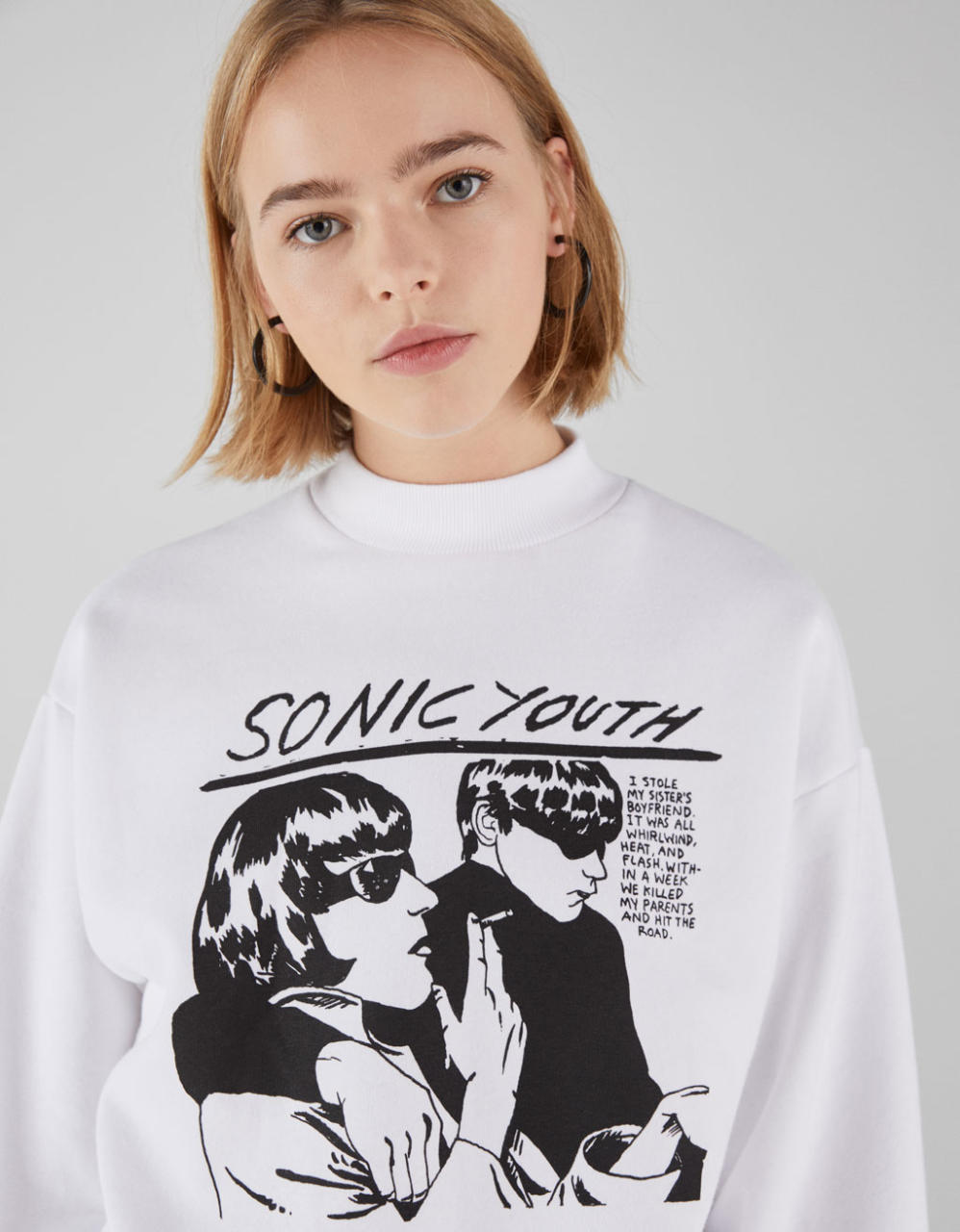 Свитшоты Bershka с цитатой из музыкального альбома группы Sonic Youth сняты с продажи в Азербайджане