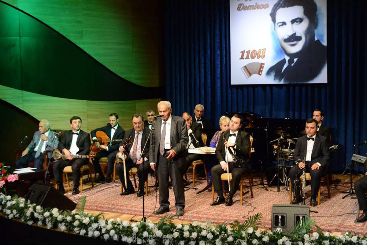 110-летие Тейюба Дамирова торжественно отметили в Центре мугама