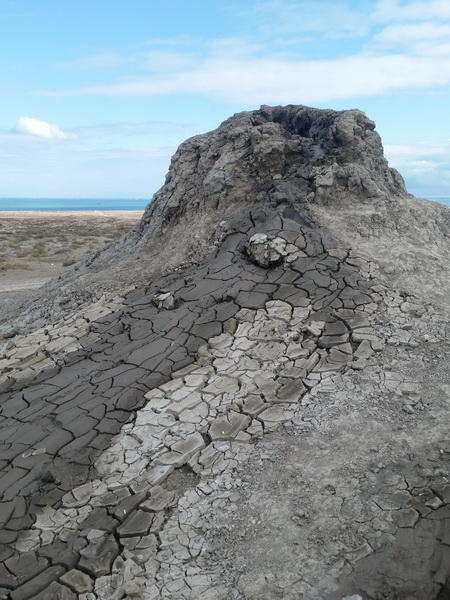 Уникальные грязевые вулканы Гобустана