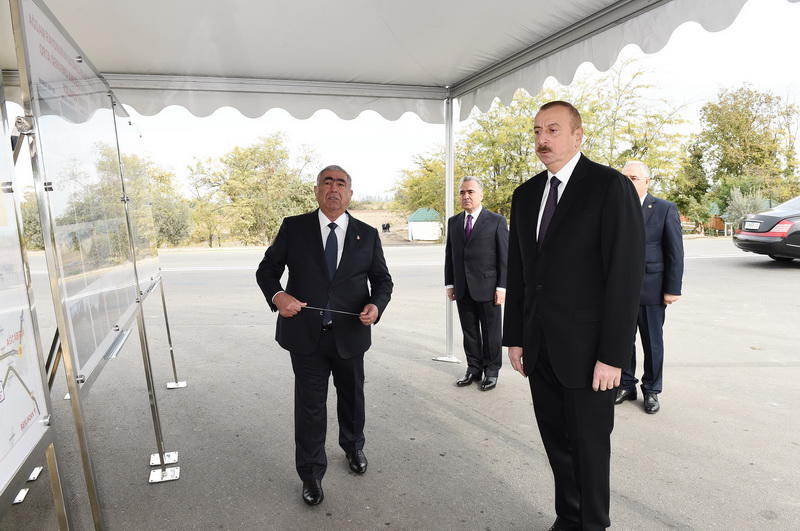 Президент Ильхам Алиев принял участие в открытии автодороги в Агдамском районе