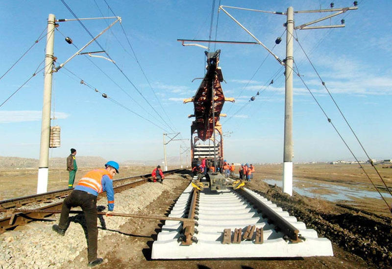Bakı-Zabrat-Sumqayıt dəmir yolunun çəkilməsi işlərinin yarıdan çoxu görülüb