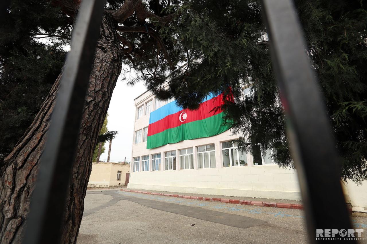 Баку окрасился в цвета национального флага Азербайджана