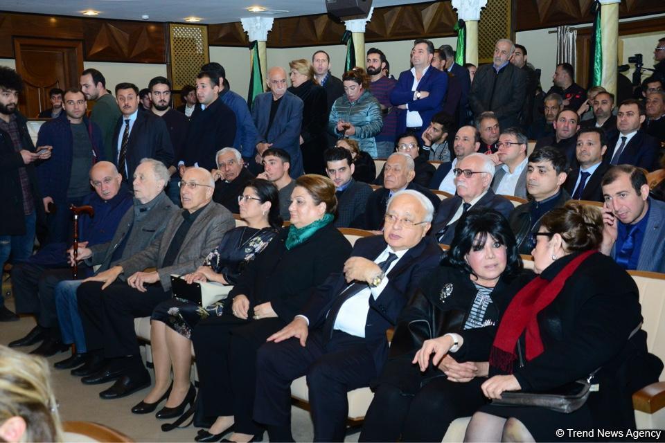 В Баку простились с Амалией Панаховой