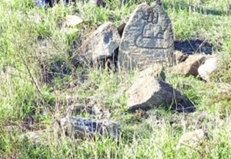 Müşfiqin məzarı ilə bağlı yeni versiya - "Onu mən dəfn etdim"