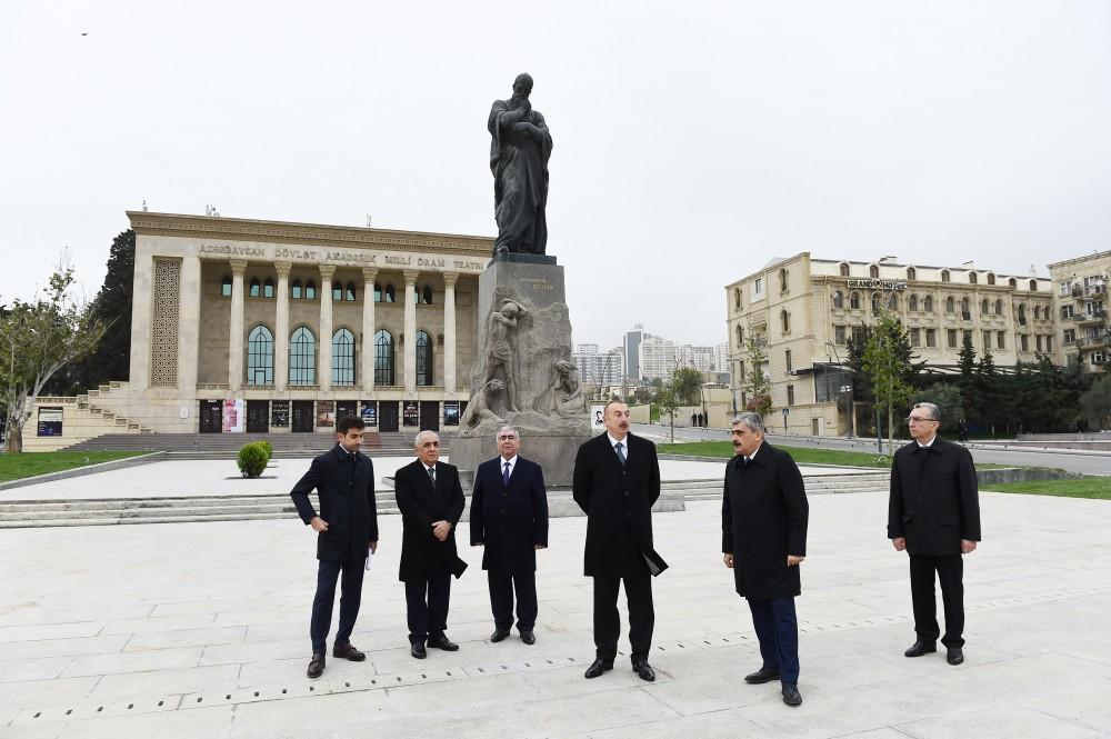 Президент Ильхам Алиев ознакомился с работами по благоустройству вокруг бакинской мечети Тезепир