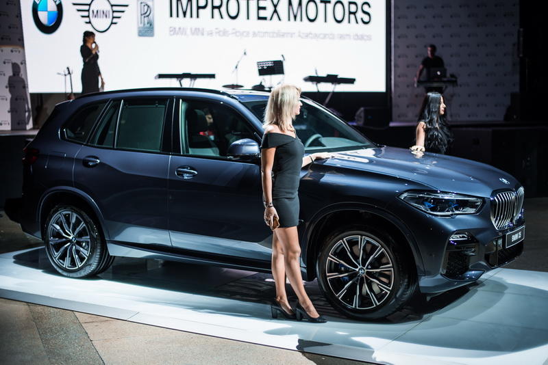 Tam yeni BMW X5 avtomobilinin təntənəli təqdimat mərasimi “Elektra Hall” zalında keçirildi