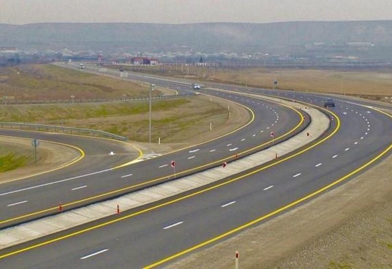 В Азербайджане построят новые дороги