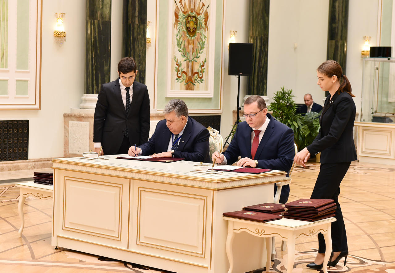 Президенты Азербайджана и Беларуси выступили с заявлениями для печати
