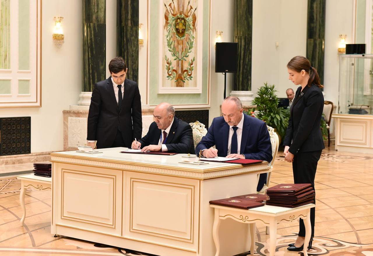 Президенты Азербайджана и Беларуси выступили с заявлениями для печати