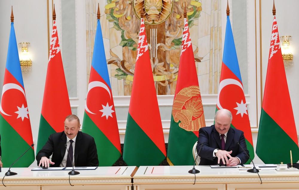 Президенты Азербайджана и Беларуси выступили с заявлениями для печати