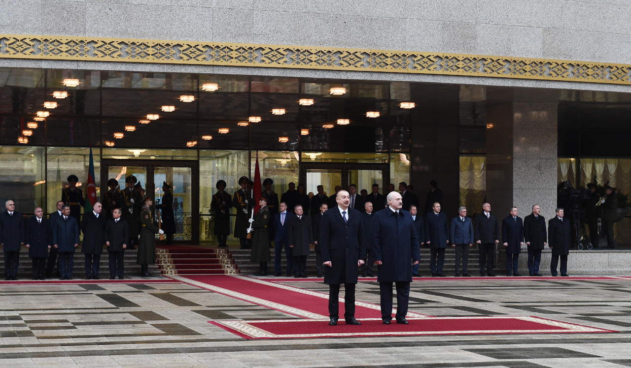 Президенты Азербайджана и Беларуси выступили с заявлениями для печати