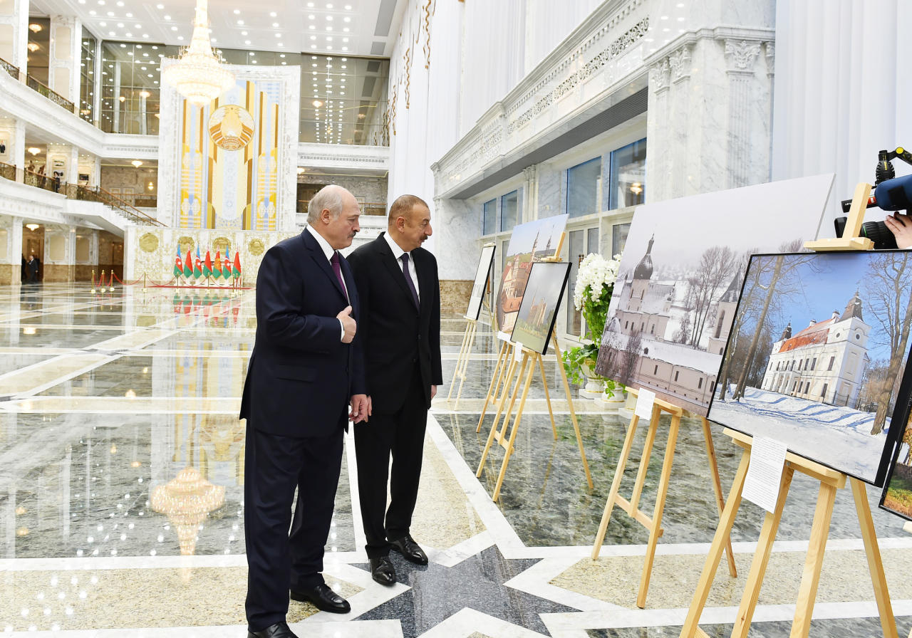 Президенты Азербайджана и Беларуси выступили с заявлениями для печати