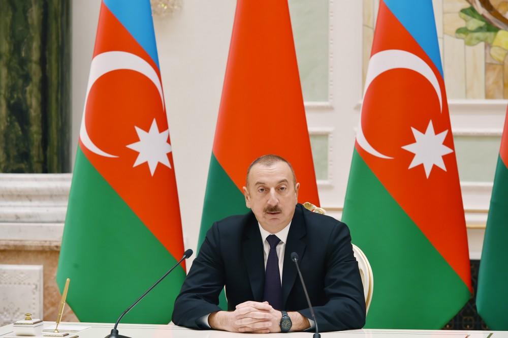 Президенты Азербайджана и Беларуси выступили с заявлениями для печати