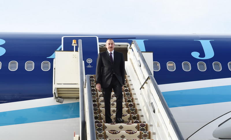 Президенты Азербайджана и Туркменистана выступили с заявлениями для печати