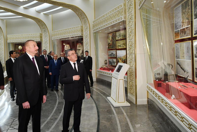 Президенты Азербайджана и Туркменистана выступили с заявлениями для печати
