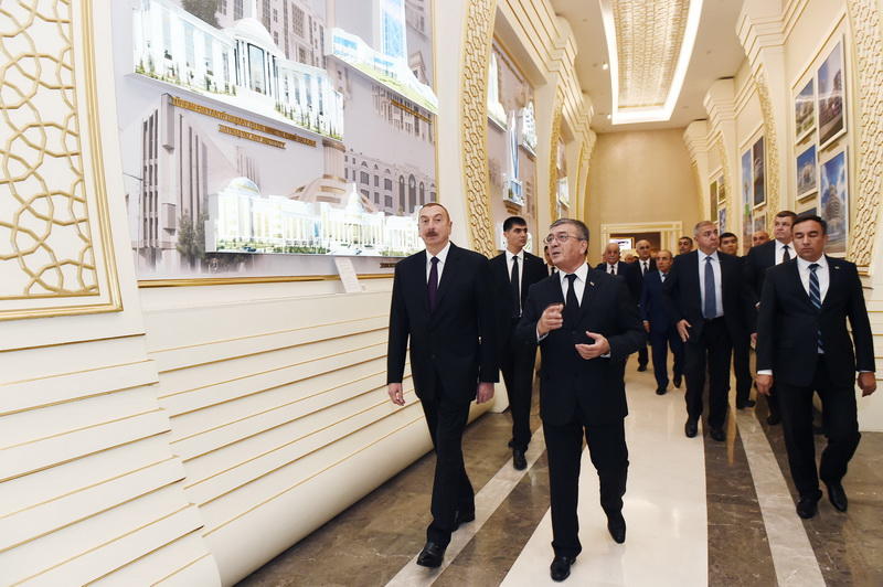 Президенты Азербайджана и Туркменистана выступили с заявлениями для печати