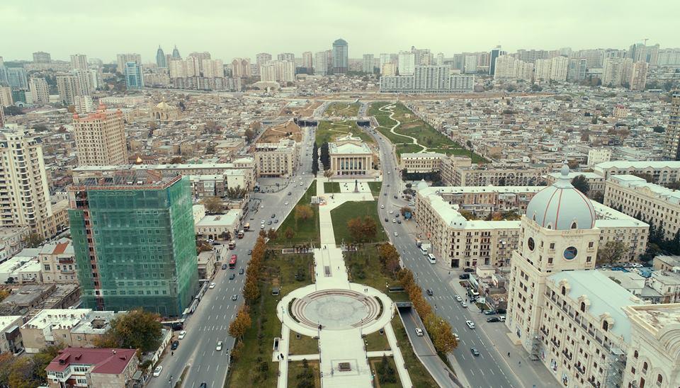 Bakının mərkəzində nəhəng park salınır