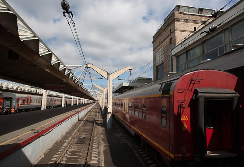 В Москве сошел с рельсов вагон пассажирского поезда