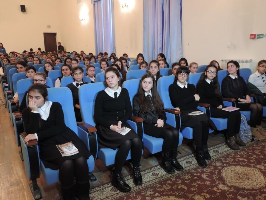 Общественное объединение «Региональное развитие» и Бакинский книжный центр реализуют в регионах новый проект