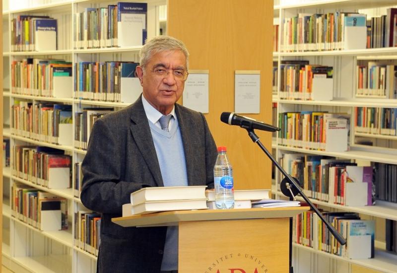 В университете АДА состоялась презентация книги о деятельности азербайджанских дипломатов на Парижской мирной конференции