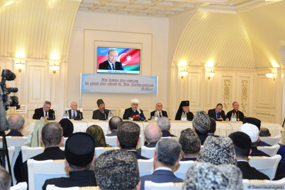 В Управлении мусульман Кавказа почтили память великого лидера Гейдара Алиева