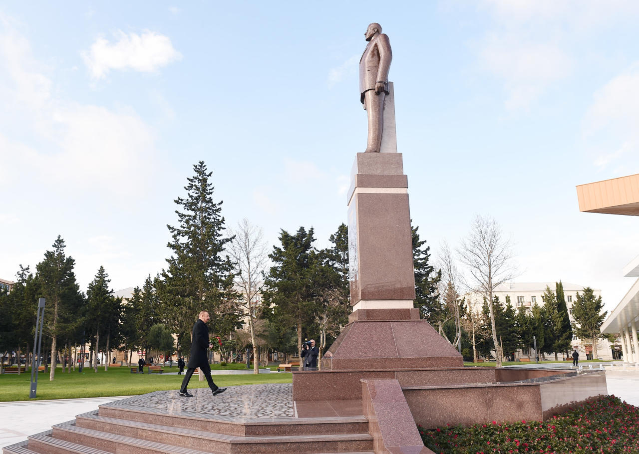 Президент Ильхам Алиев принял участие в открытии Центра молодежи в Баку