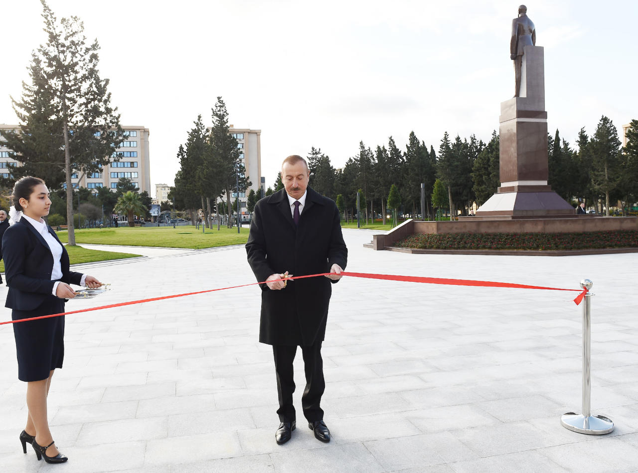 Президент Ильхам Алиев принял участие в открытии Центра молодежи в Баку