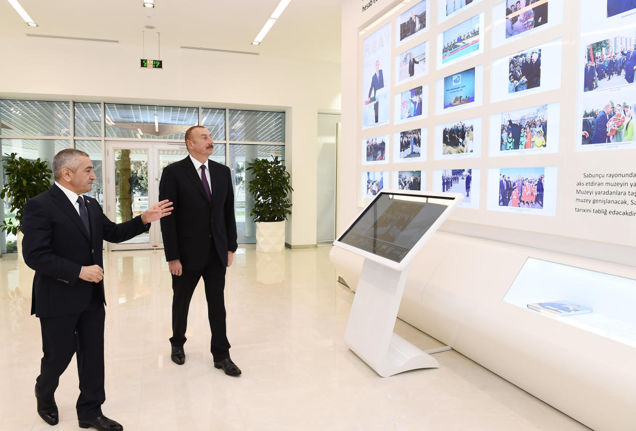Президент Ильхам Алиев принял участие в открытии Центра молодежи в Баку