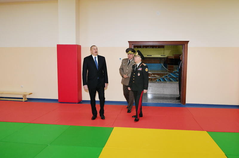 Президент Ильхам Алиев принял участие в открытии спортивно-оздоровительного клуба министерства по чрезвычайным ситуациям