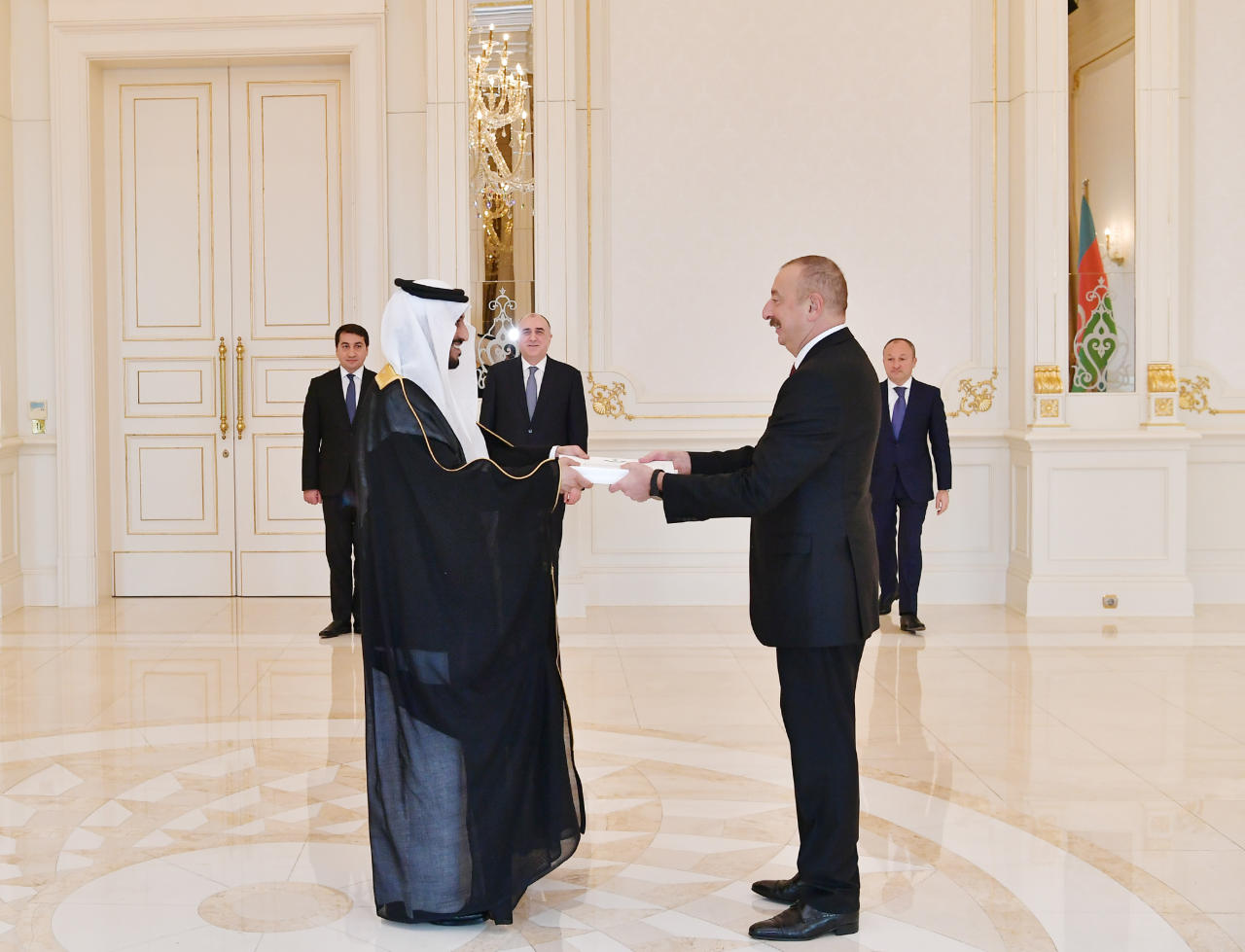 Президент Ильхам Алиев принял верительные грамоты послов Саудовской Аравии и Бразилии в Азербайджане