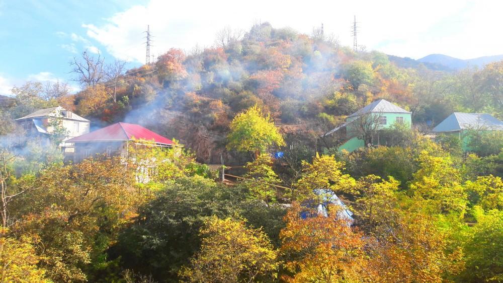 Dağlara sığınan Bayan kəndi