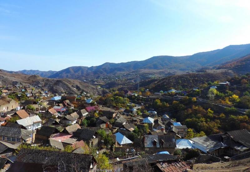 Dağlara sığınan Bayan kəndi