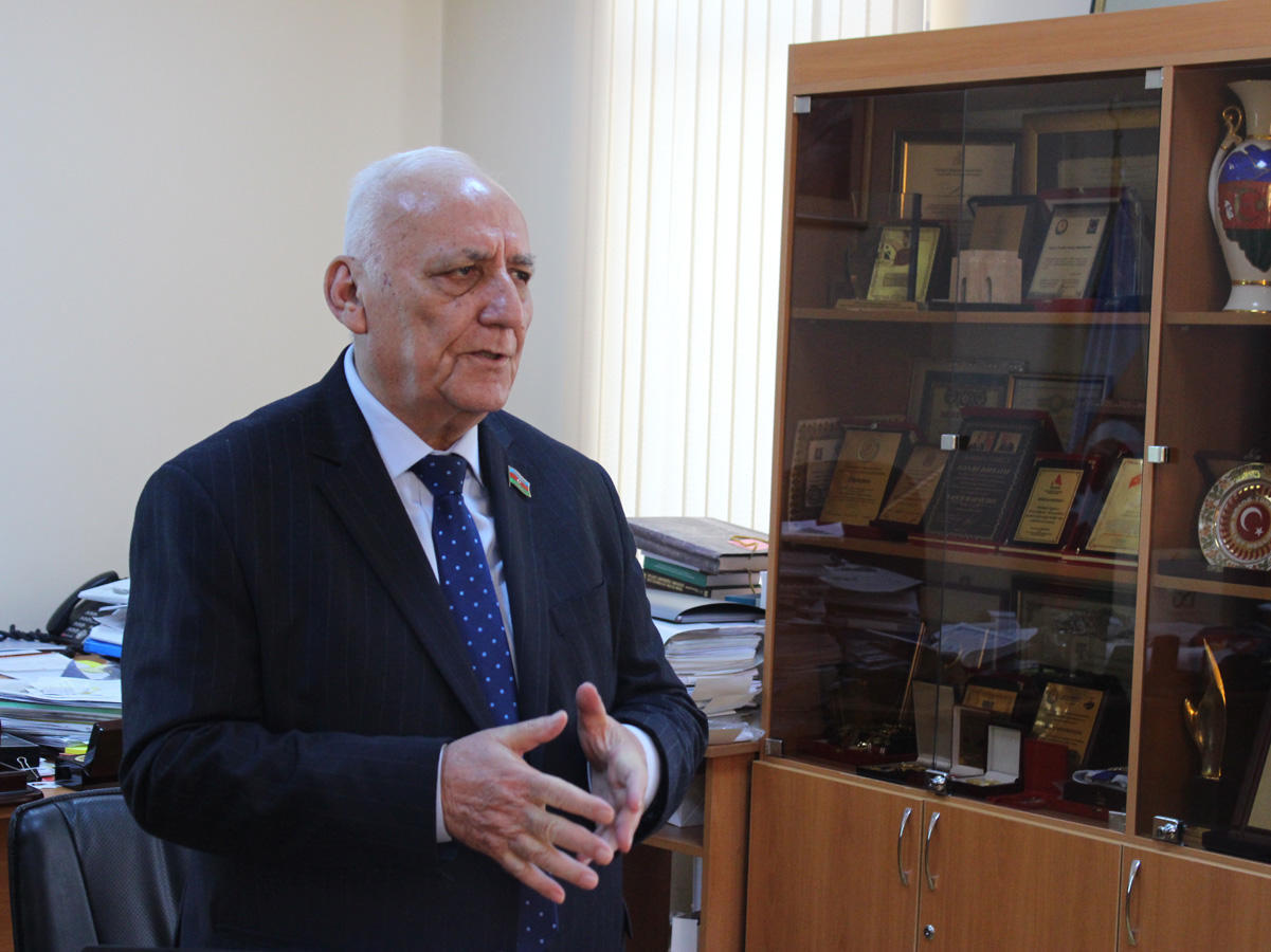 Когда впервые образовалось государство под названием «Азербайджан»