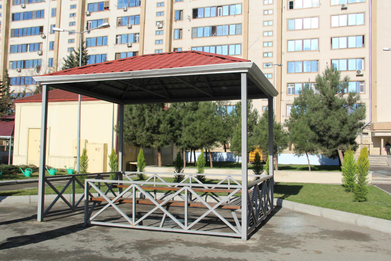 В Баку в рамках проекта "Наш двор" благоустроен еще один двор